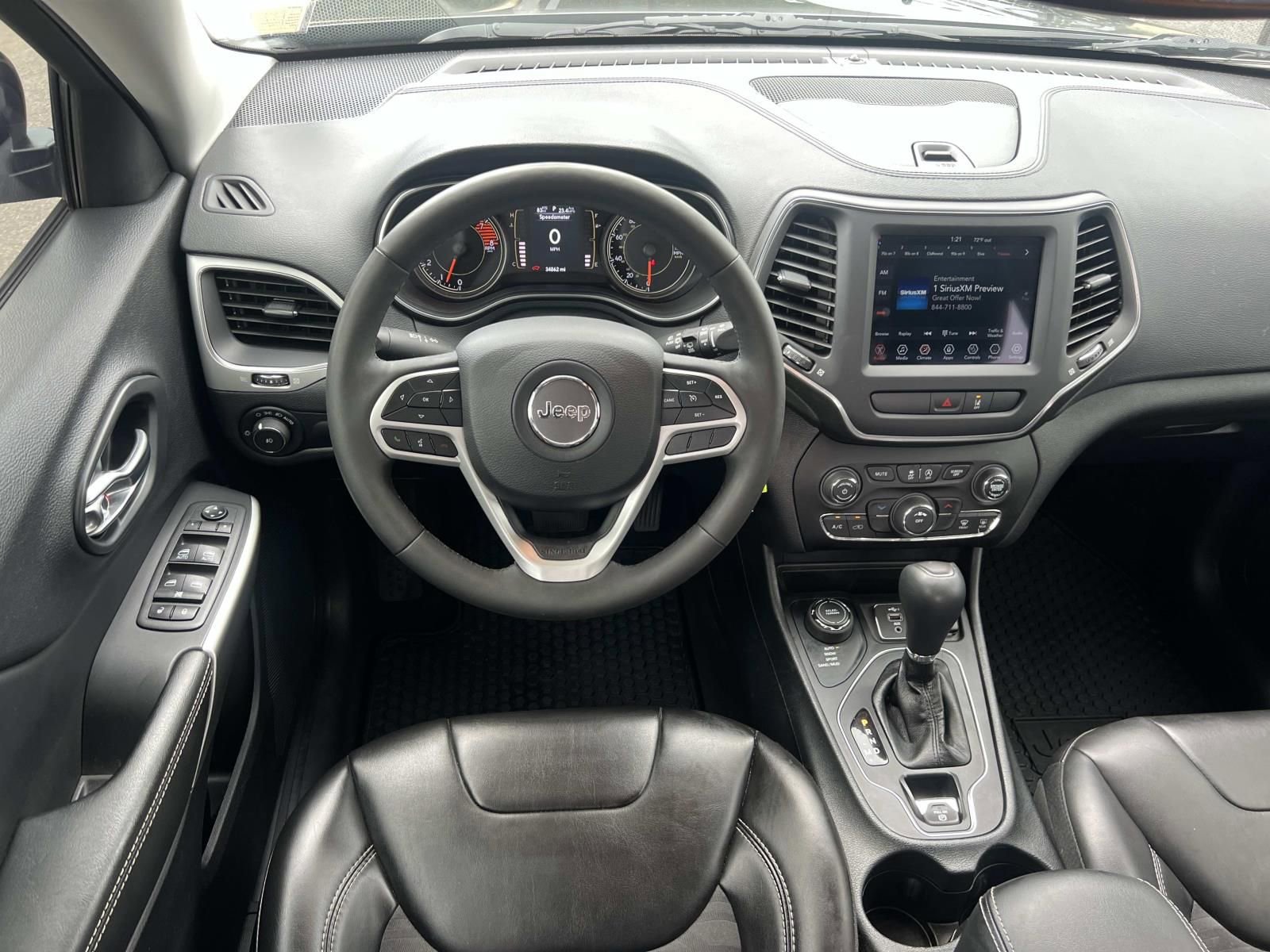 Used 2022 Jeep Cherokee Latitude AWD/4WD image 23