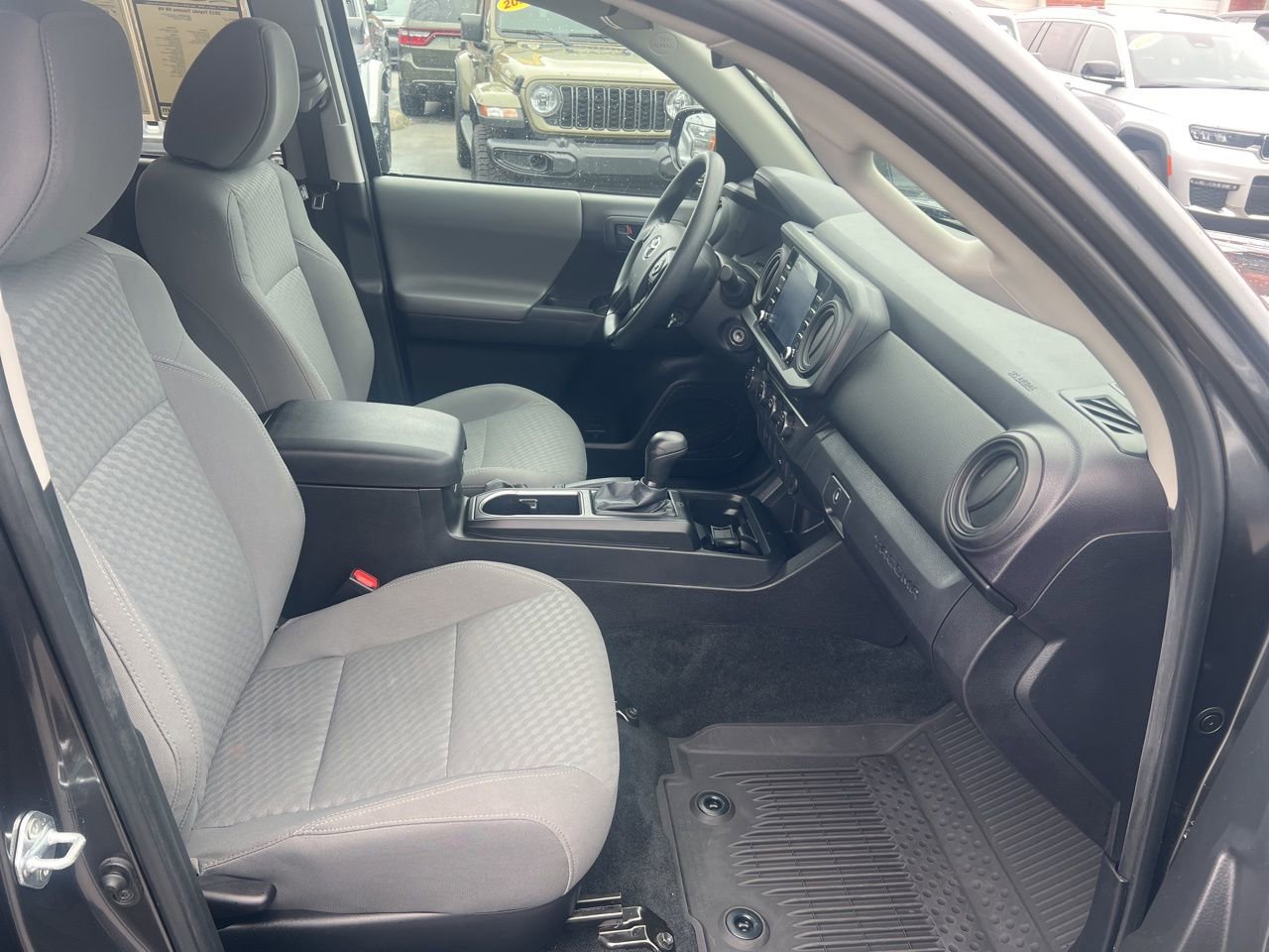 Used 2023 Toyota Tacoma SR image 22