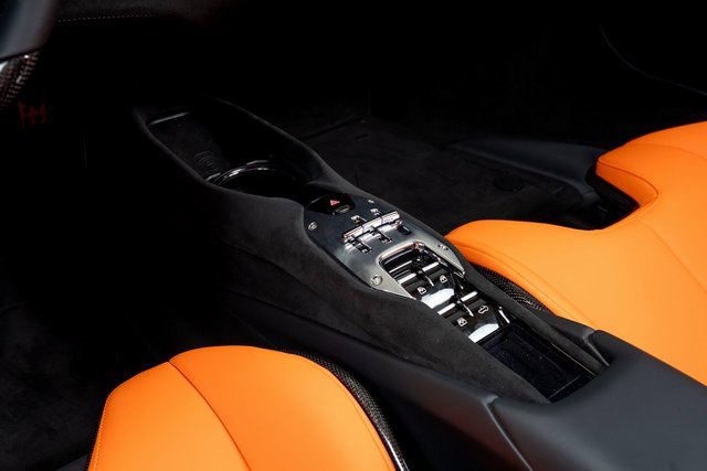 Used 2024 Ferrari 296 GTS image 28