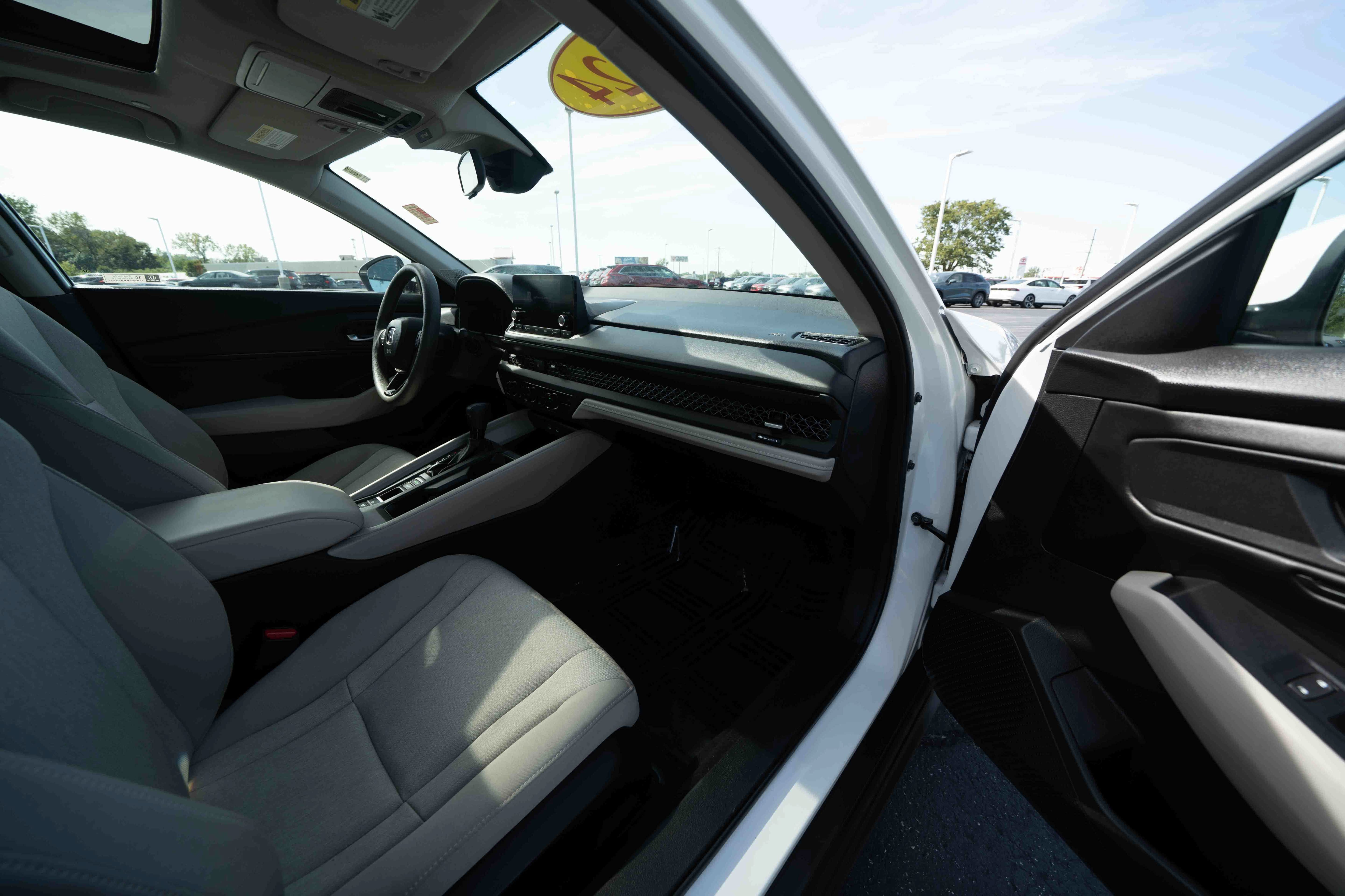 Used 2024 Honda Accord EX image 25