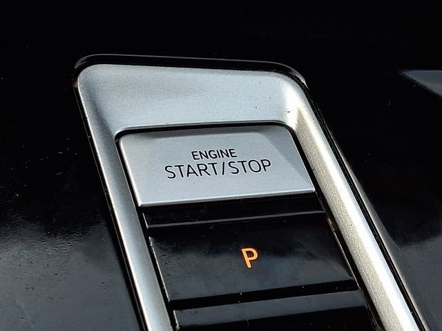 Used 2024 Volkswagen Atlas Peak Edition SEL image 25