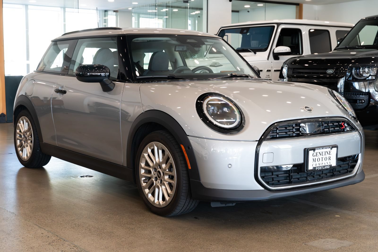 Used 2025 MINI Cooper S FWD image 3