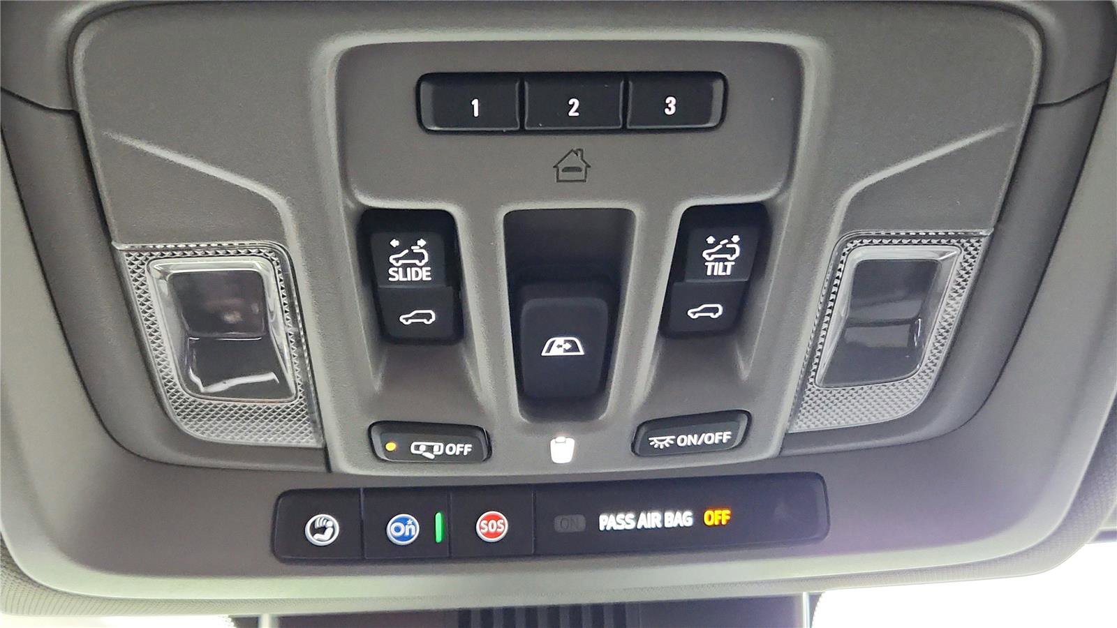 Used 2025 GMC Sierra 1500 Denali w/ Denali Reserve Package image 34