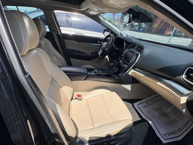 Used 2020 Nissan Maxima 3.5 SL w/ Floor Mat Group FWD image 14