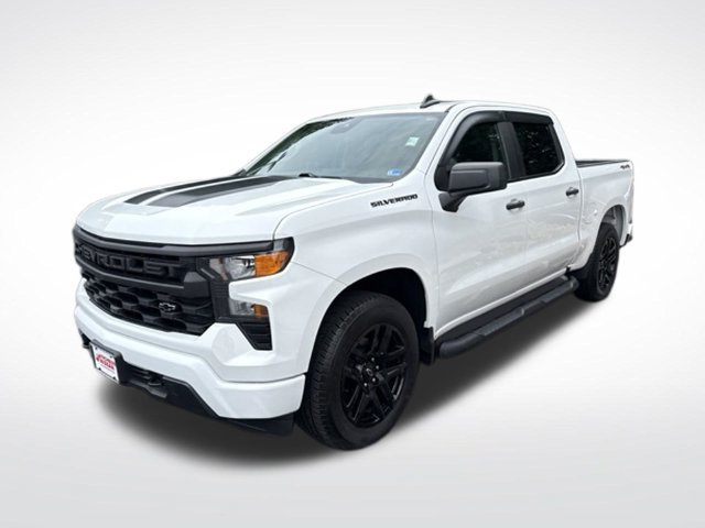 Used 2024 Chevrolet Silverado 1500 Custom w/ Rally Edition AWD/4WD image 4