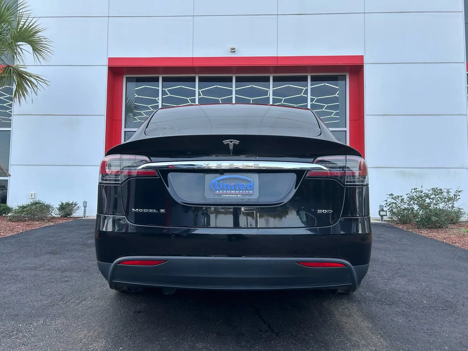 Used 2016 Tesla Model X 90D AWD/4WD image 7