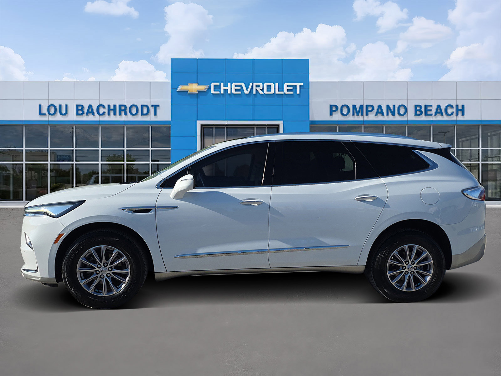 Used 2023 Buick Enclave Essence image 4