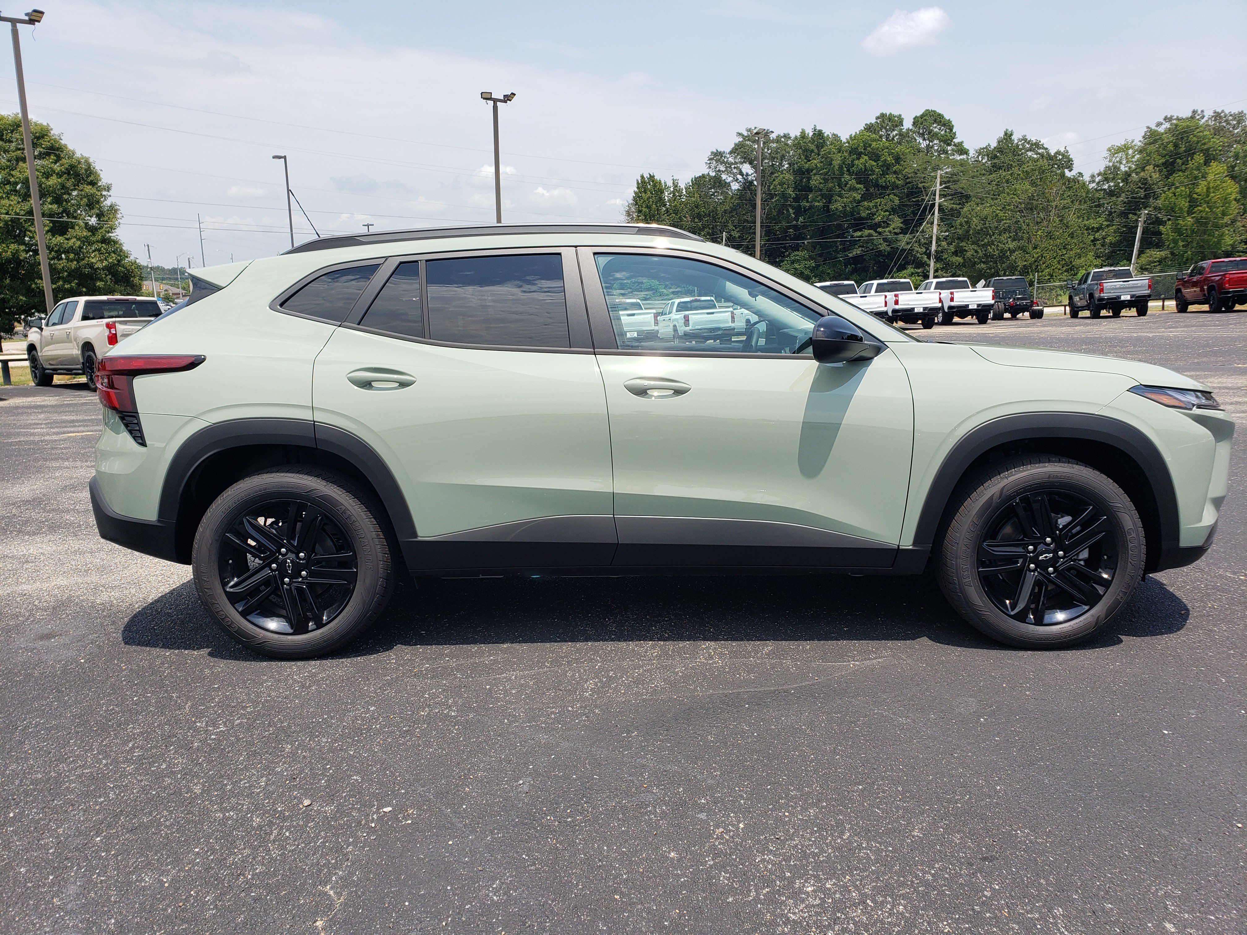 New 2026 Chevrolet Trax ACTIV w/ Driver Confidence Package FWD image 5