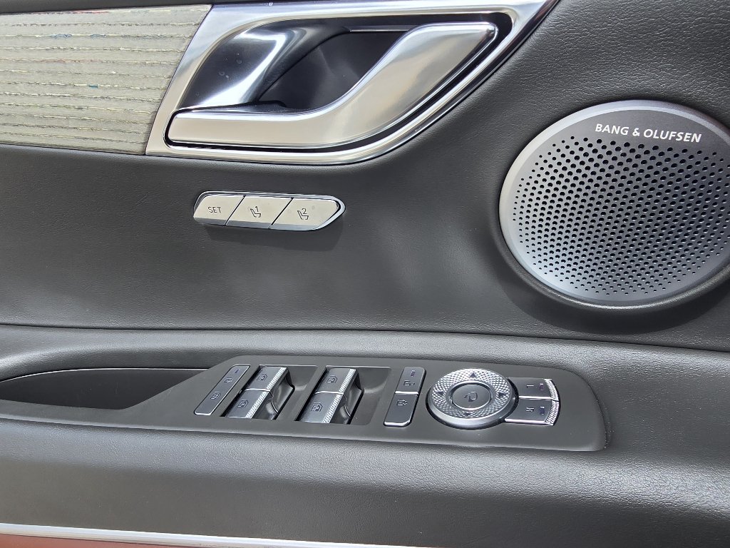 Used 2025 Genesis GV80 3.5T Prestige AWD/4WD image 19