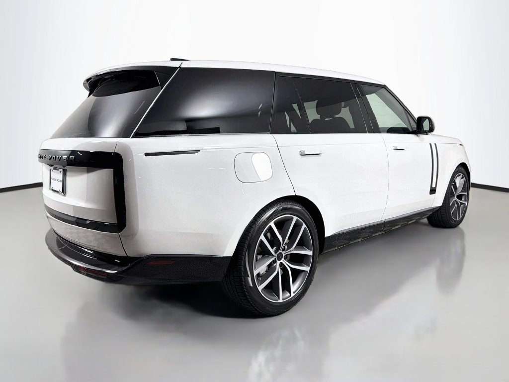 New 2026 Land Rover Range Rover Long Wheelbase SE AWD/4WD image 5