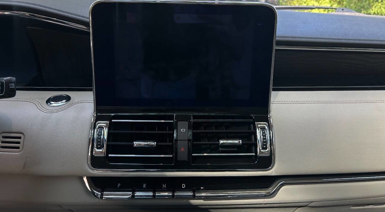 Used 2018 Lincoln Navigator Reserve w/ Technology Package image 14