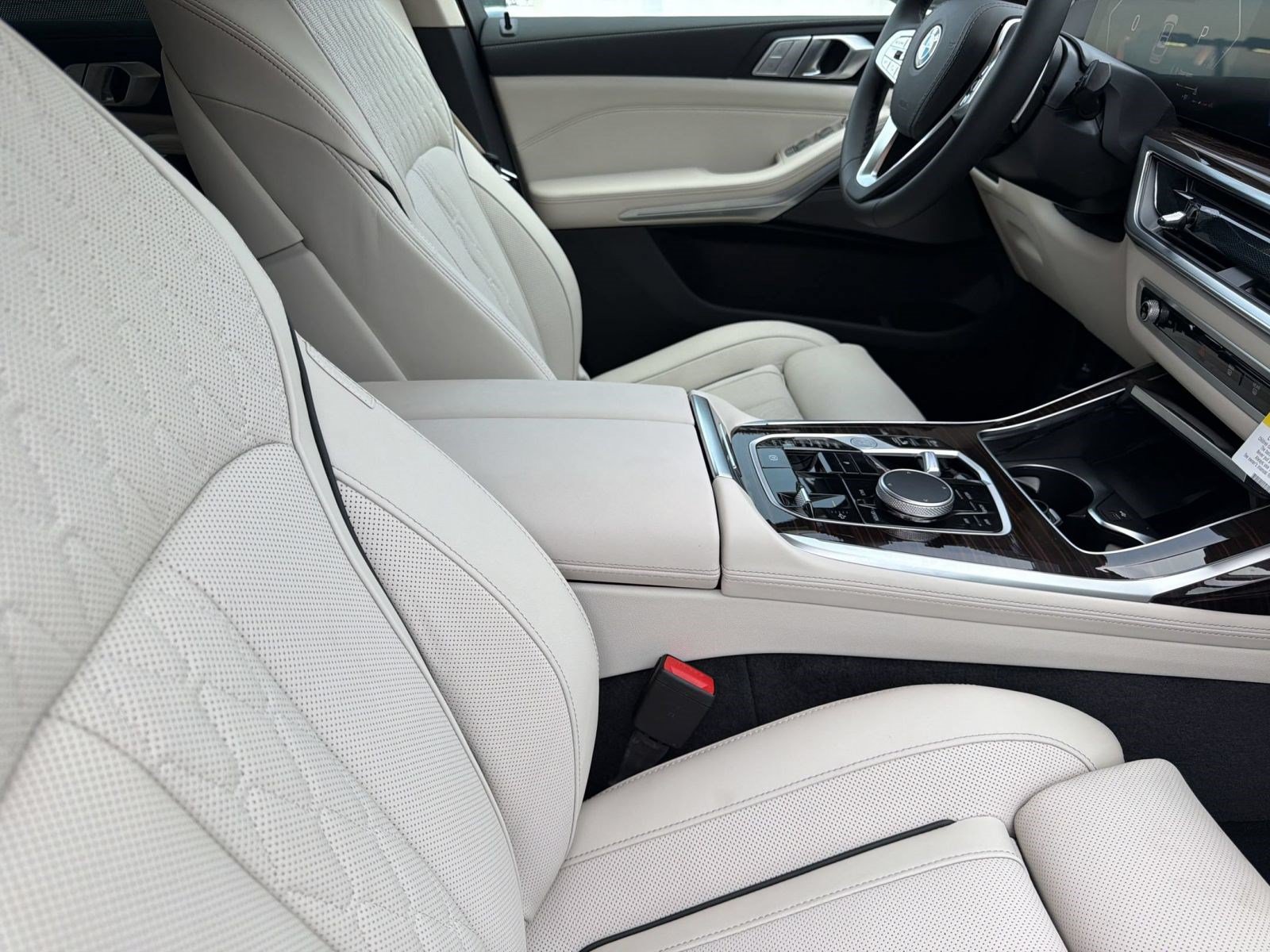 New 2027 BMW X7 xDrive40i AWD/4WD image 23