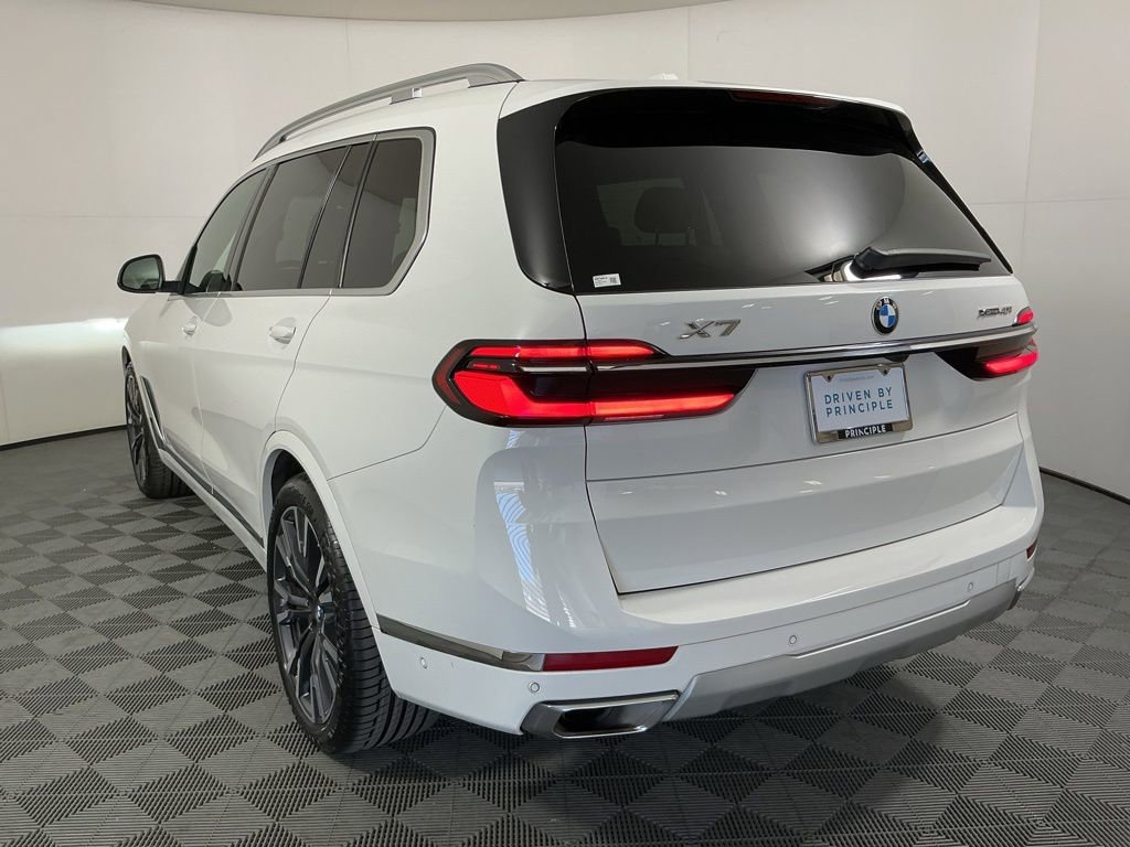 Certified 2024 BMW X7 xDrive40i AWD/4WD image 7