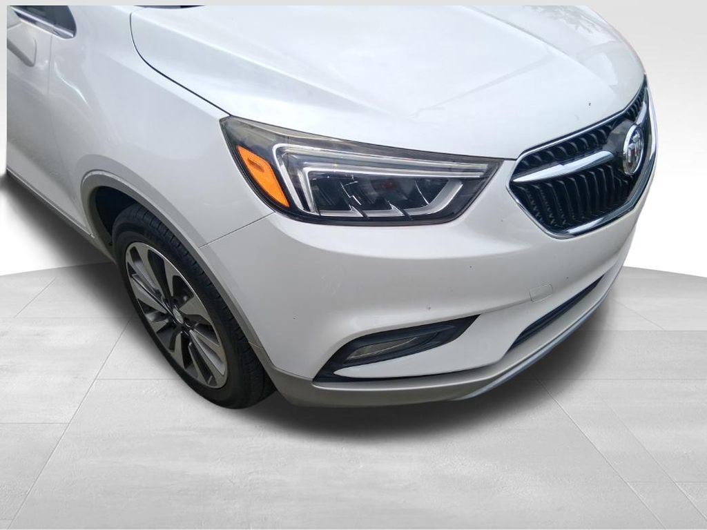 Used 2017 Buick Encore Essence FWD image 2