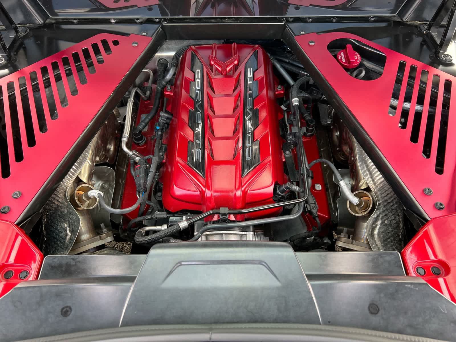 Used 2024 Chevrolet Corvette Stingray Preferred Cpe w/ Z51 Performance Package RWD image 29