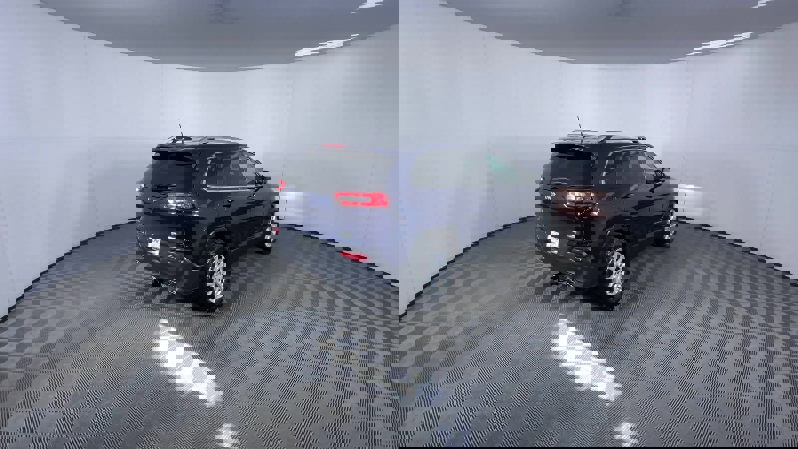 Used 2016 Jeep Cherokee Latitude w/ Cold Weather Group image 8