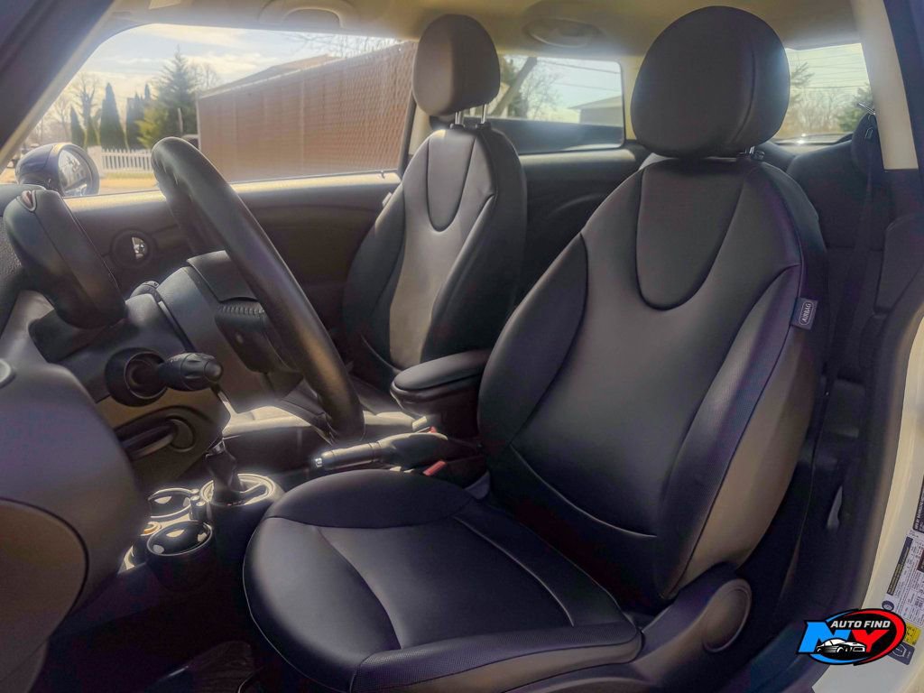 Used 2013 MINI Cooper Hardtop image 11