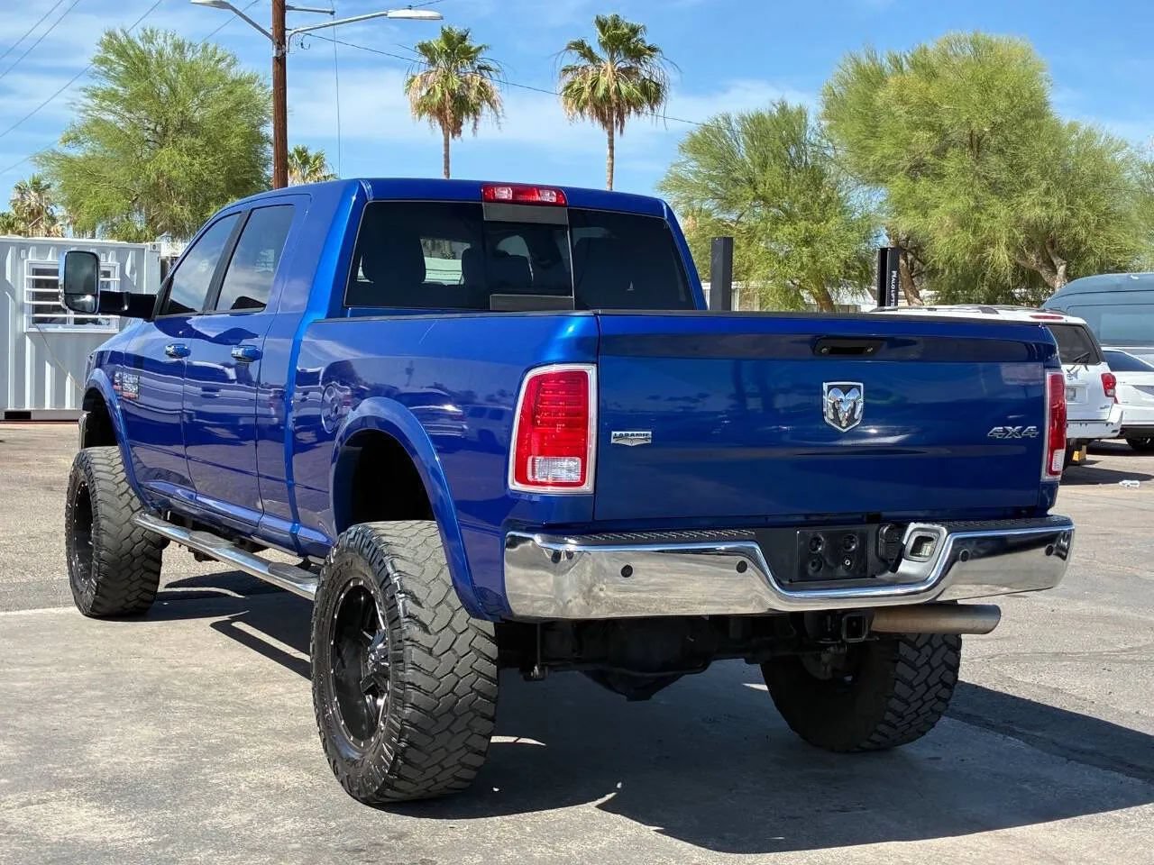 Used 2014 RAM 2500 Laramie w/ Convenience Group AWD/4WD image 4