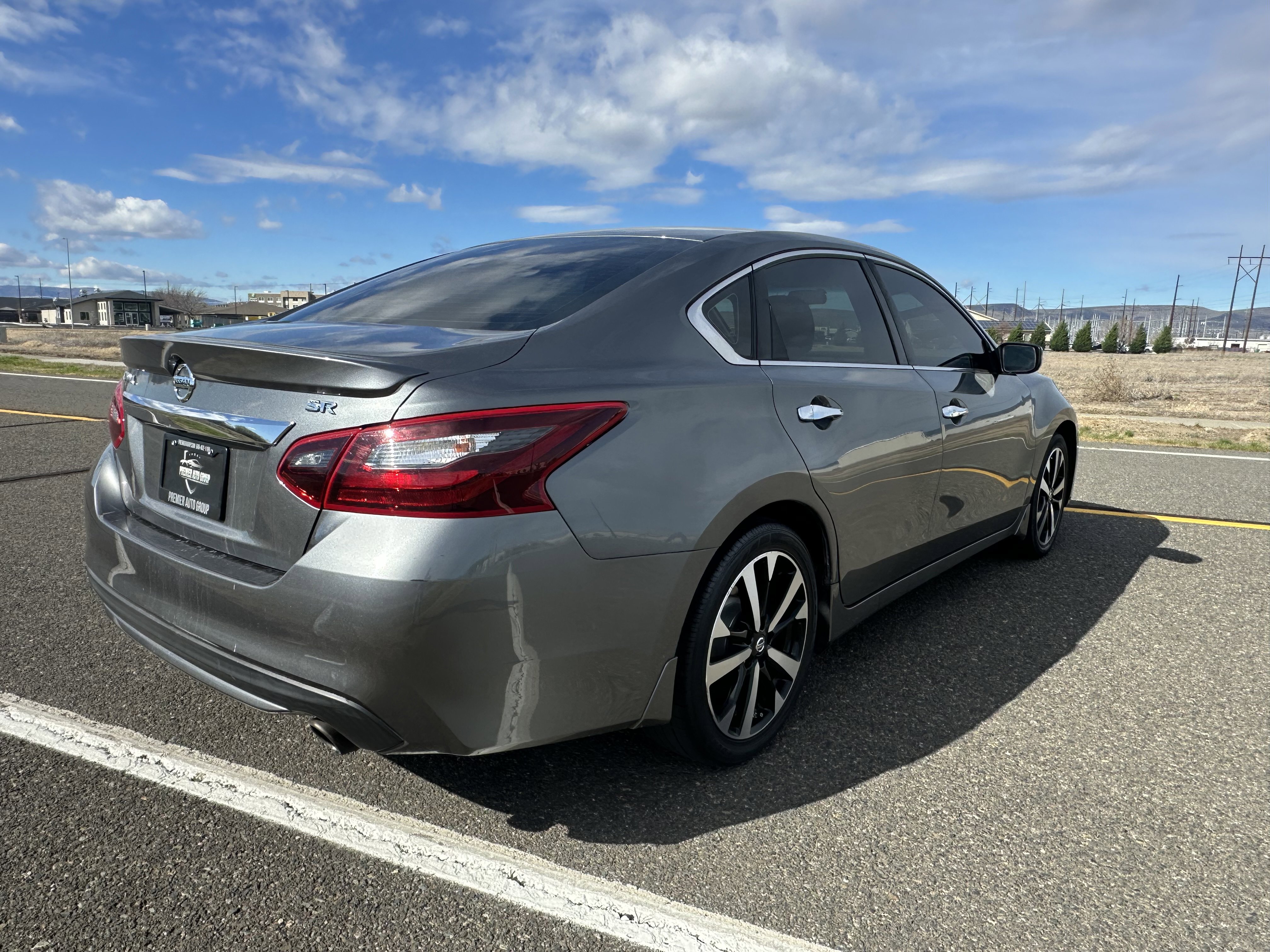 Used 2018 Nissan Altima 2.5 SR FWD image 5