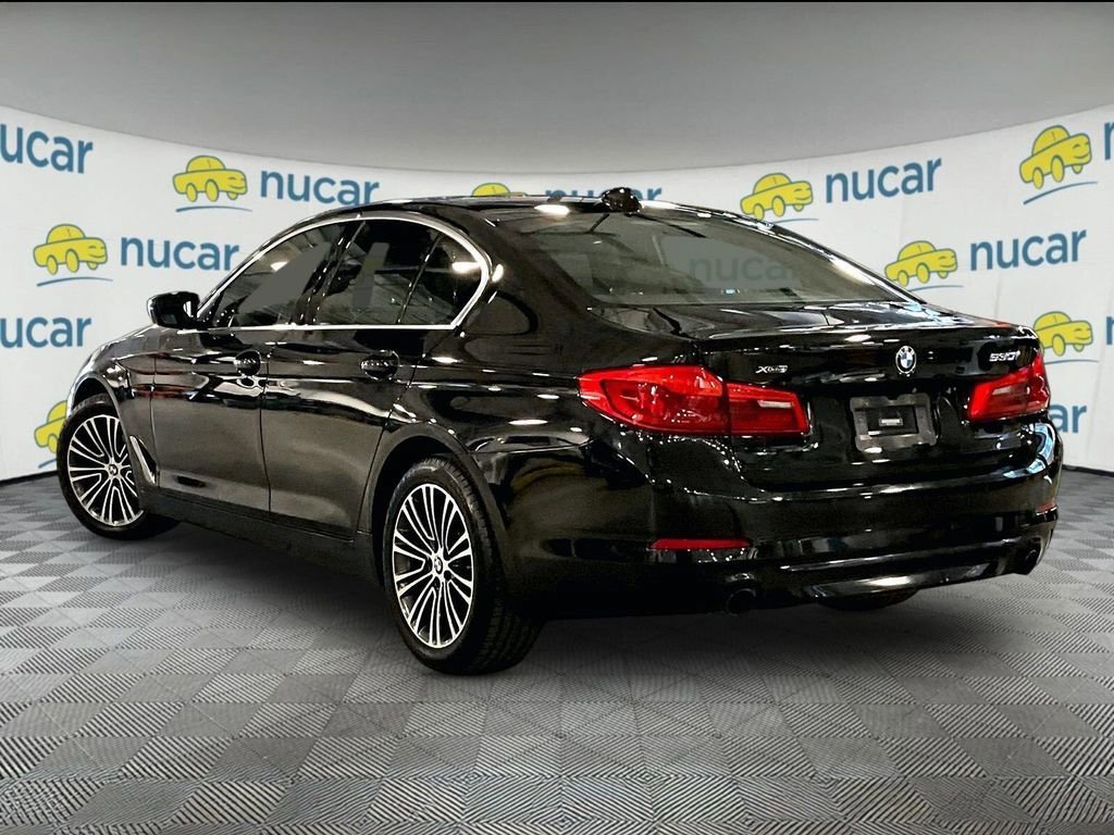 Used 2019 BMW 530i xDrive w/ Convenience Package AWD/4WD image 4