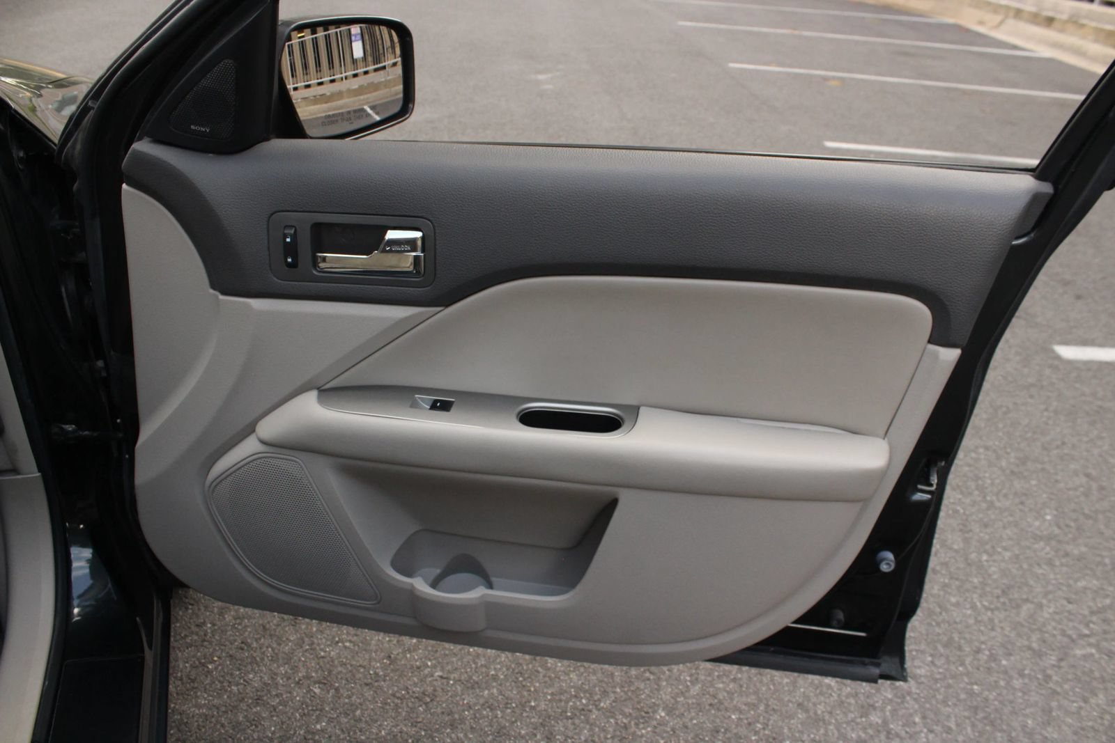 Used 2010 Ford Fusion Hybrid FWD image 27