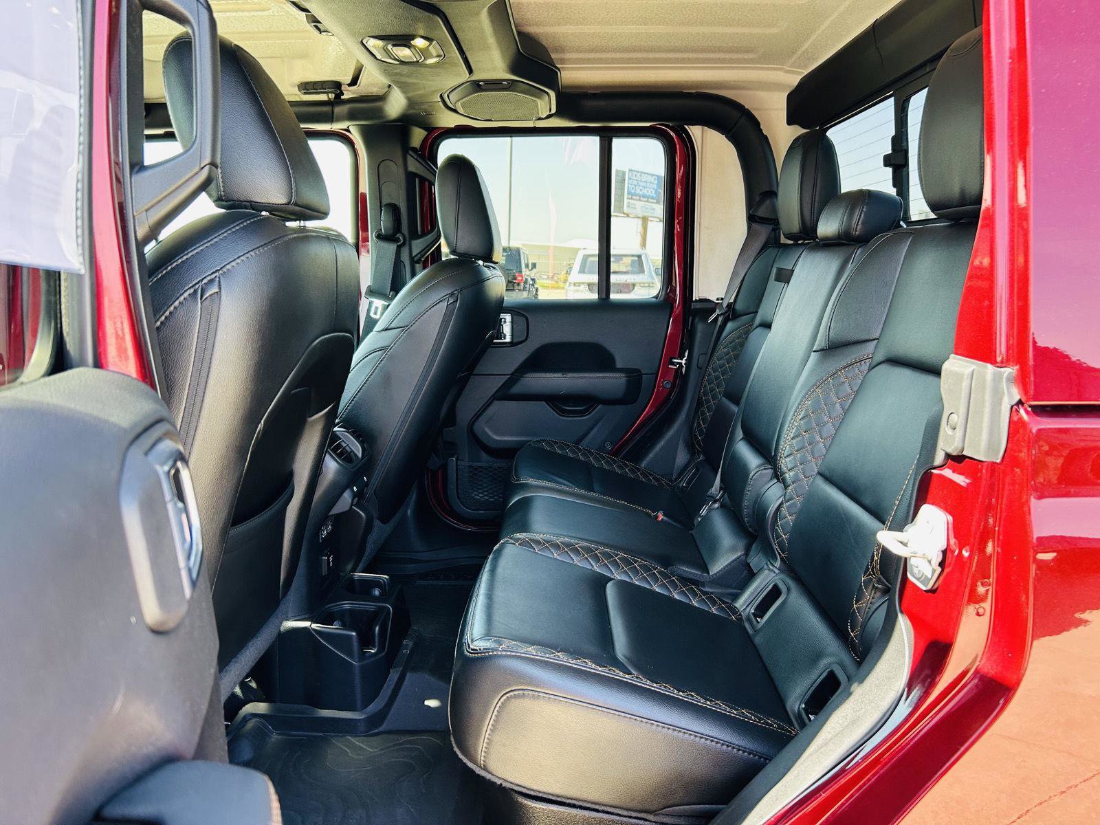 Used 2021 Jeep Gladiator Overland image 25