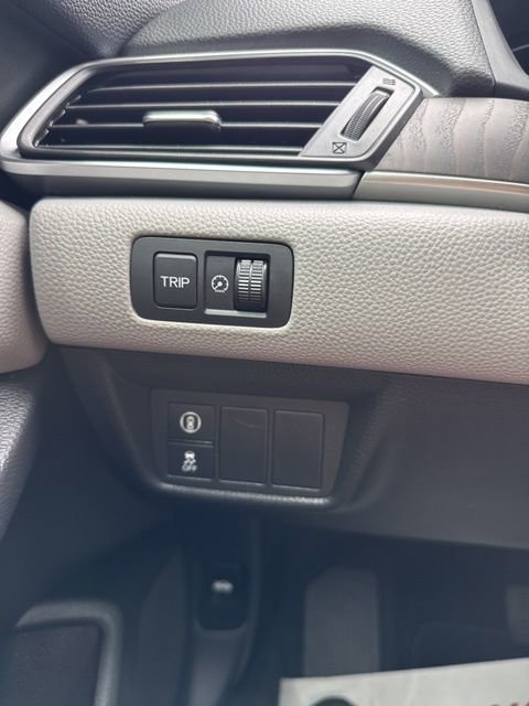 Used 2018 Honda Accord EX-L image 16
