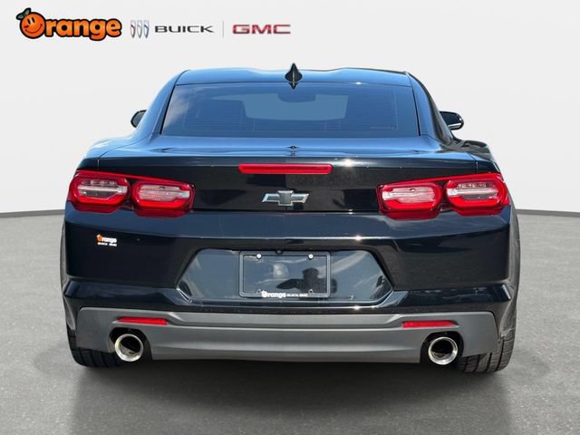 Used 2022 Chevrolet Camaro LT RWD image 4