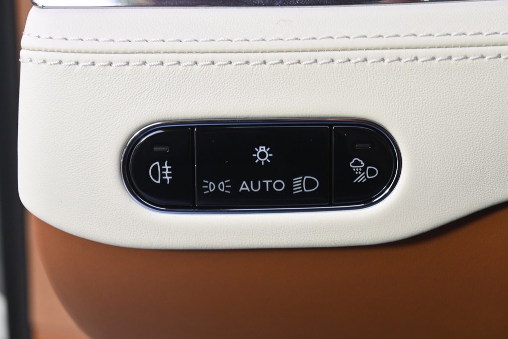 Used 2024 Bentley Continental GT image 29