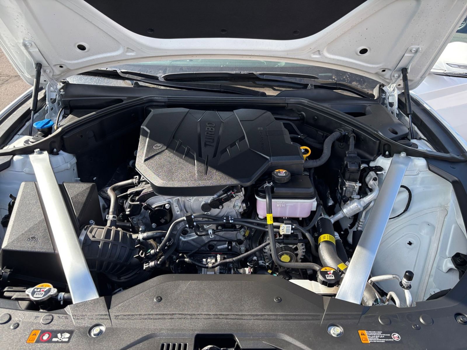 Used 2025 Genesis G70 2.5T image 35