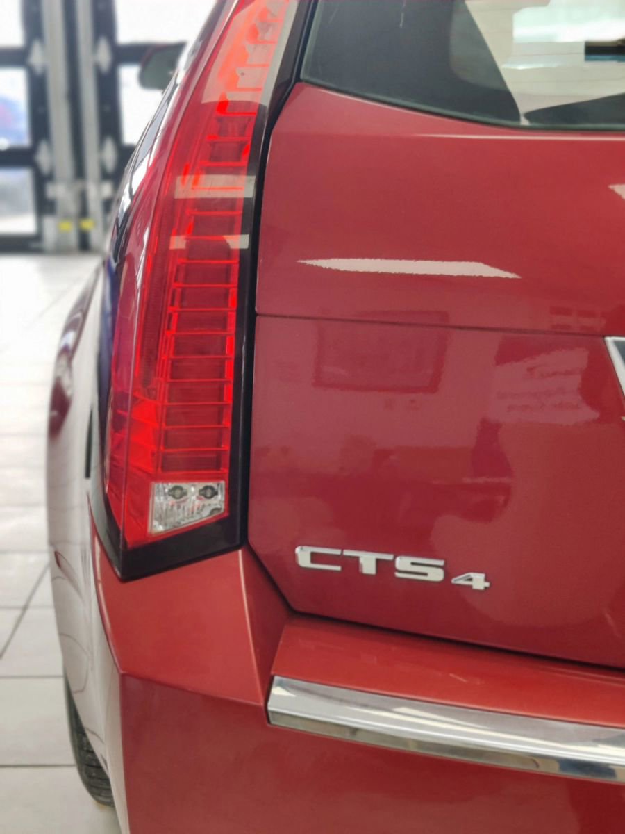 Used 2012 Cadillac CTS Luxury image 7