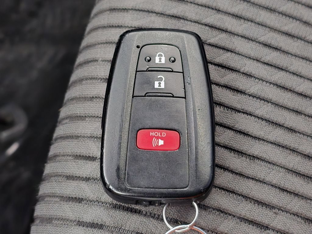 Used 2022 Toyota 4Runner SR5 AWD/4WD image 39
