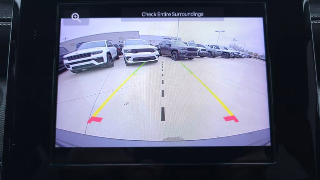 Used 2023 Jeep Grand Cherokee Altitude AWD/4WD image 33