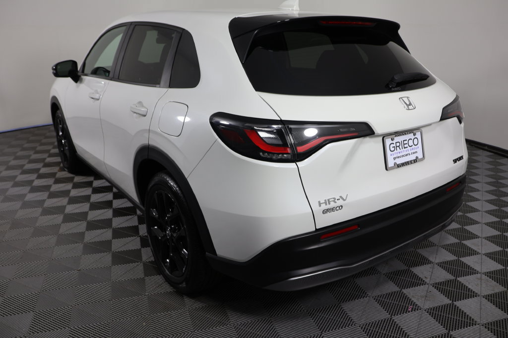 Used 2025 Honda HR-V Sport image 6