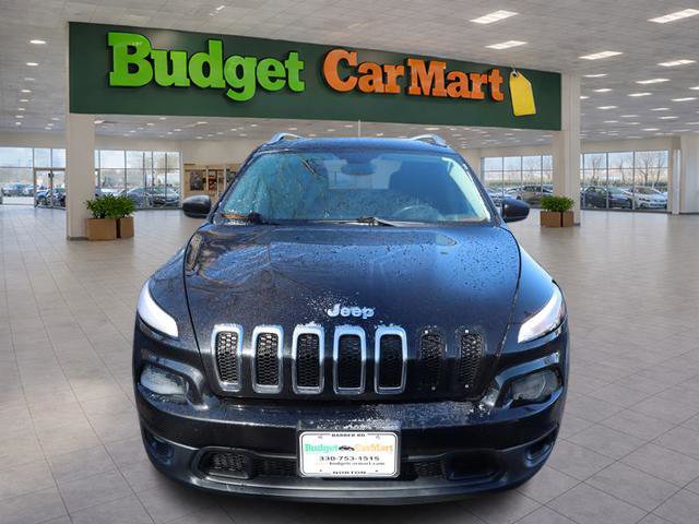 Used 2016 Jeep Cherokee Latitude w/ Cold Weather Group image 2