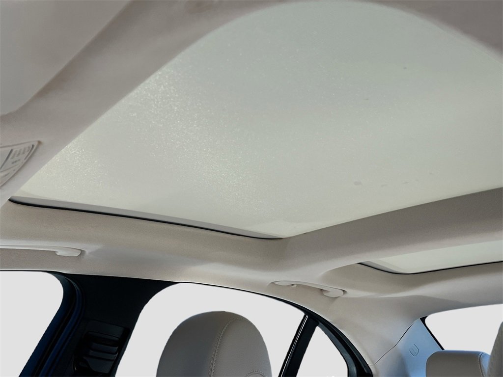 Used 2020 Mercedes-Benz C 300 4MATIC Sedan image 23