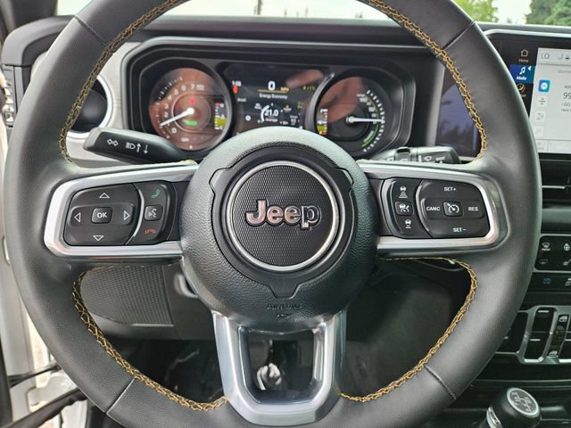 Used 2024 Jeep Wrangler Unlimited Sahara AWD/4WD image 28