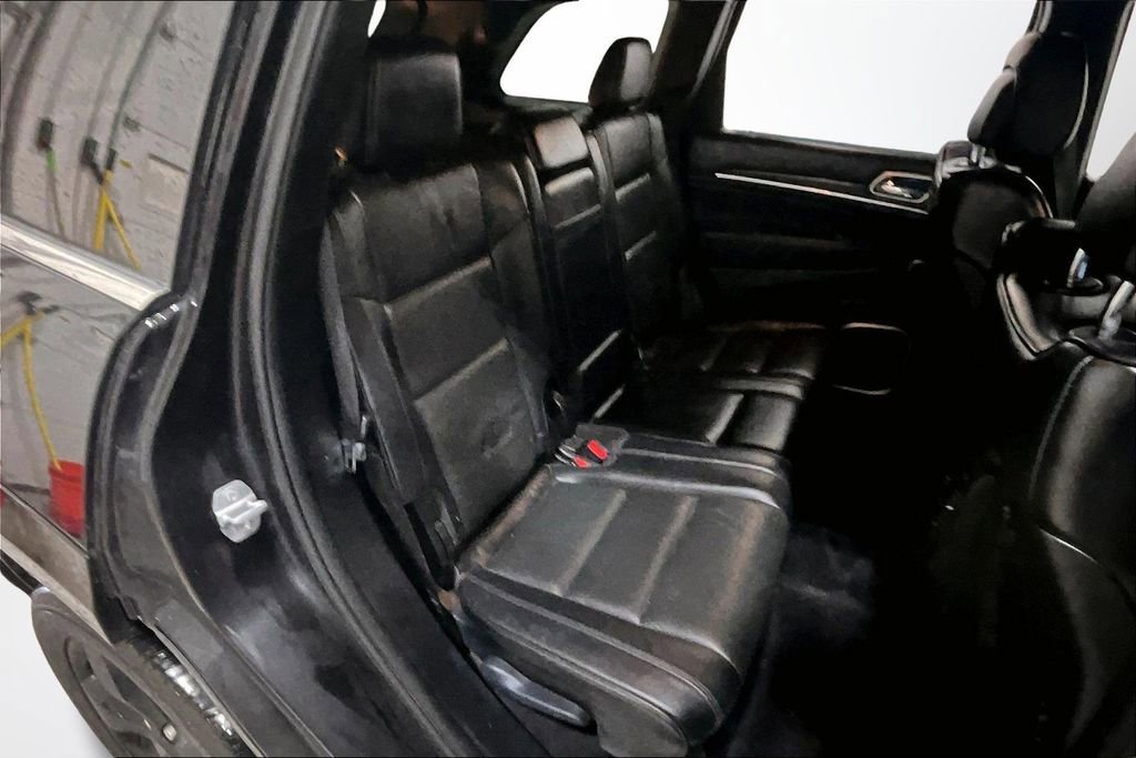 Used 2015 Jeep Grand Cherokee Overland w/ Advanced Technology Group image 24