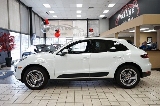 Used 2017 Porsche Macan S image 3