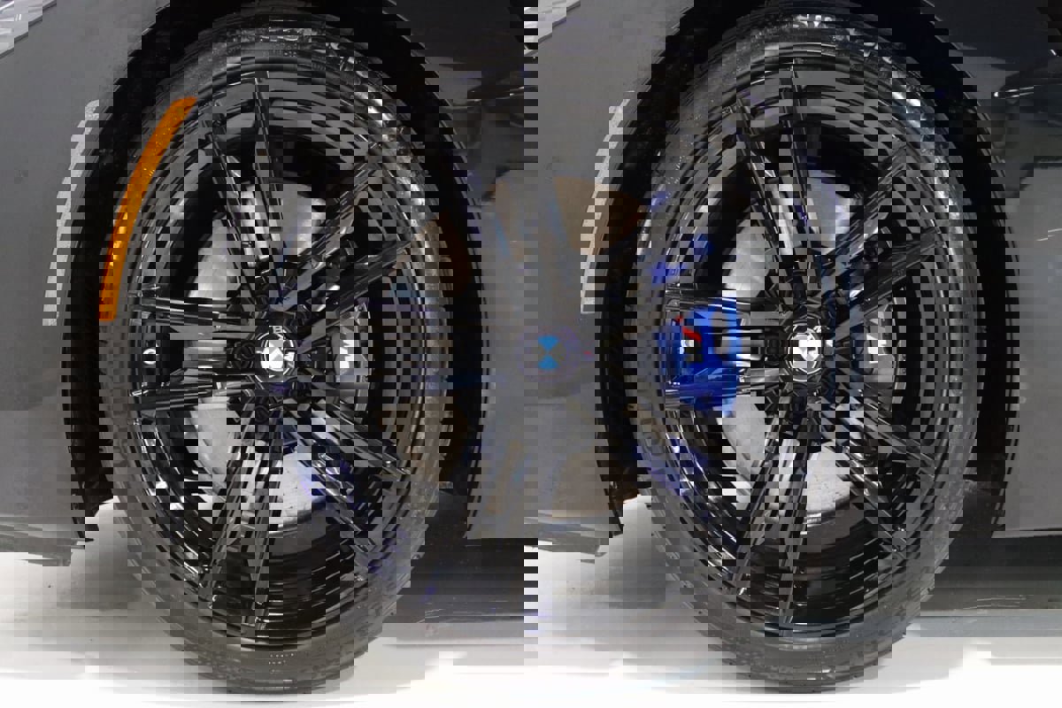 Used 2024 BMW Z4 M40i w/ Premium Package image 75