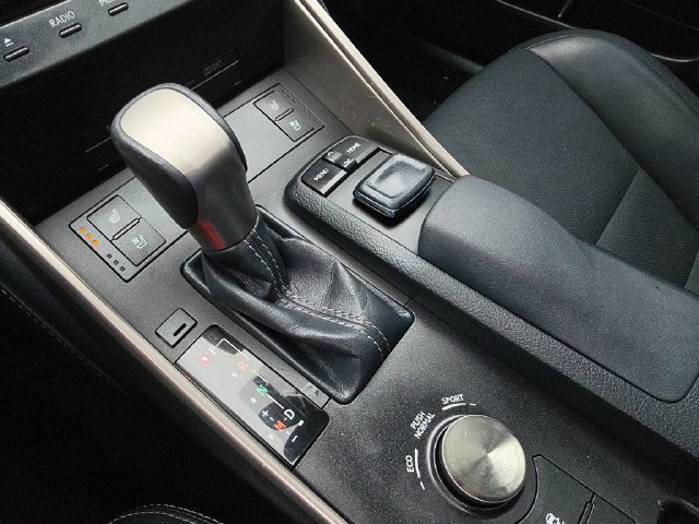 Used 2015 Lexus IS 250 AWD w/ Navigation System Package image 34