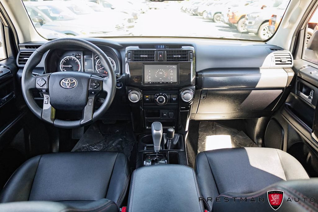Used 2022 Toyota 4Runner TRD Off-Road Premium w/ Moonroof Package AWD/4WD image 33
