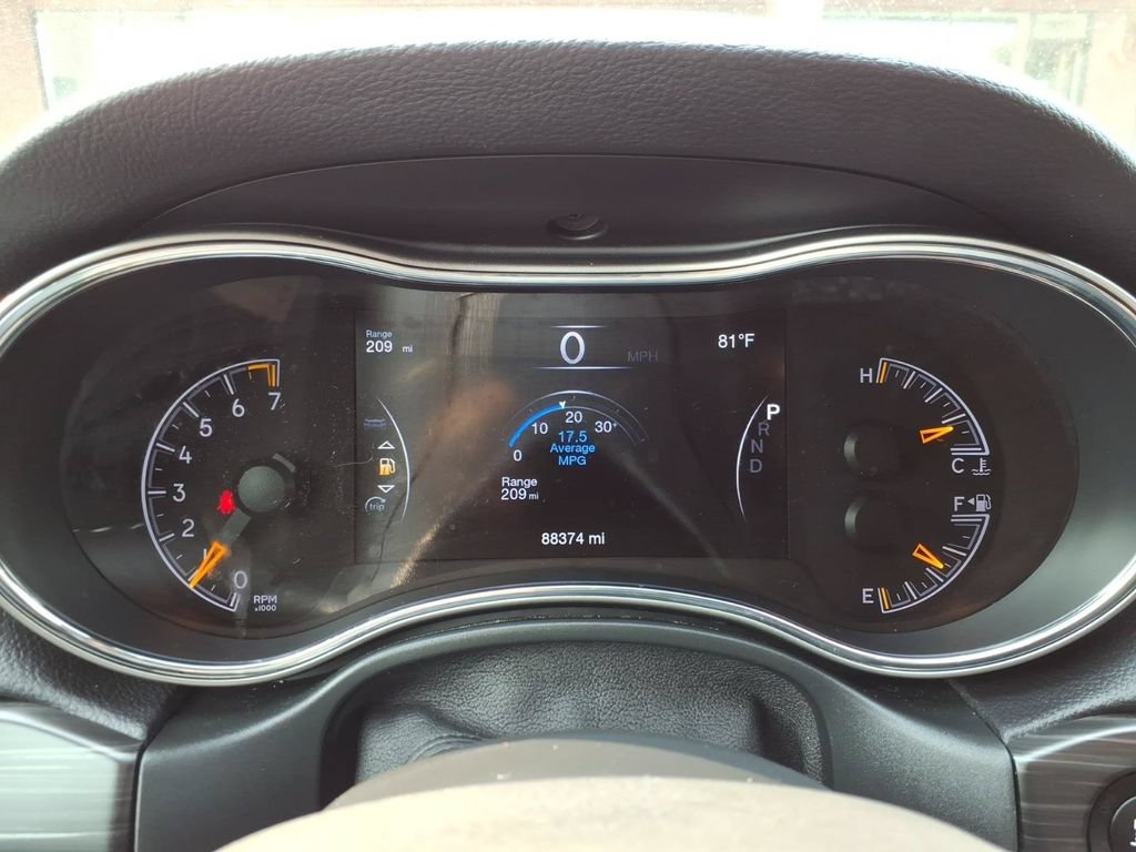 Used 2021 Jeep Grand Cherokee Laredo X AWD/4WD image 22