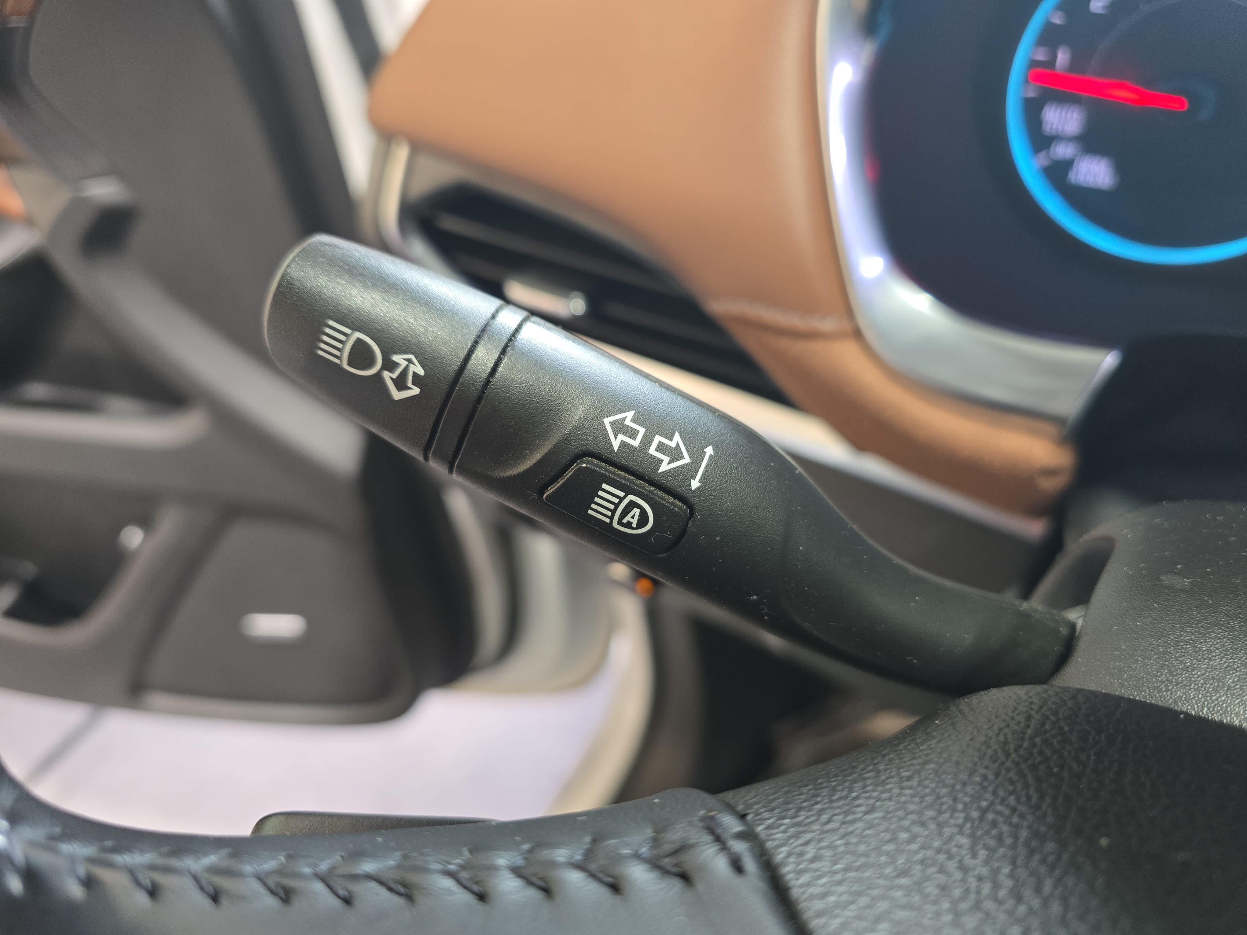 Used 2020 Chevrolet Traverse High Country AWD/4WD image 26