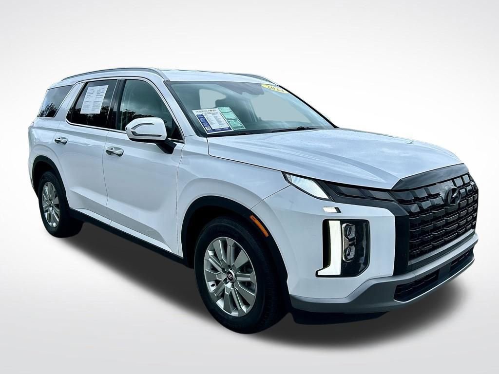 Used 2024 Hyundai Palisade SEL FWD image 3