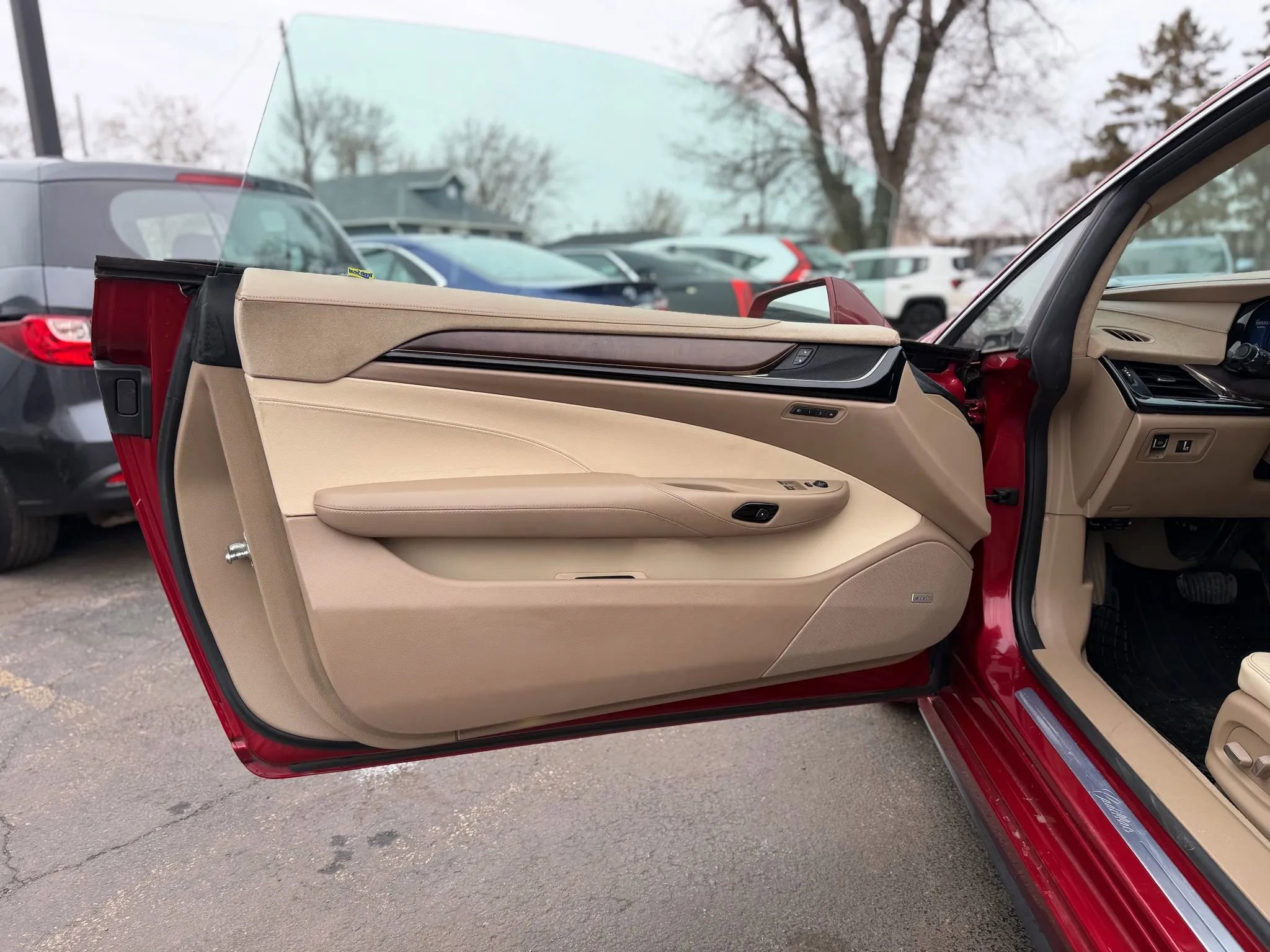 Used 2014 Cadillac ELR w/ Luxury Package image 12