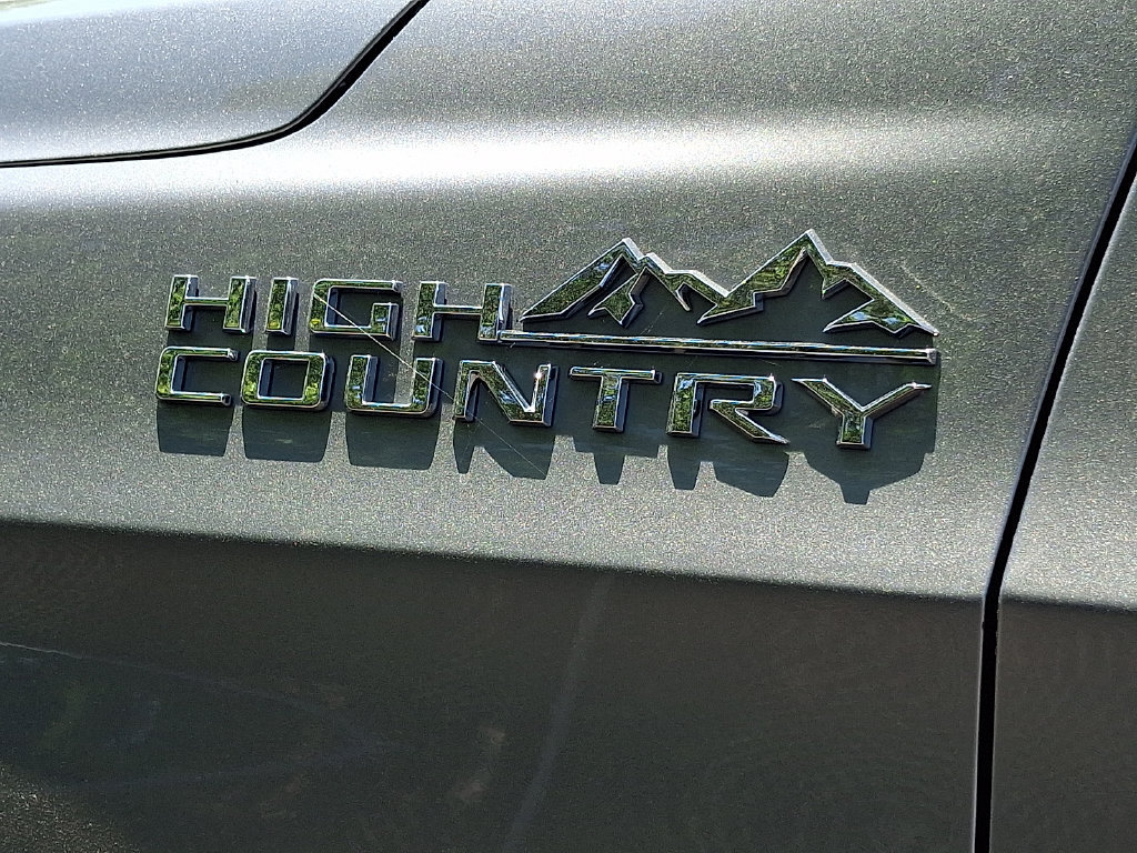 Used 2024 Chevrolet Tahoe High Country w/ Premium Package 2 AWD/4WD image 35