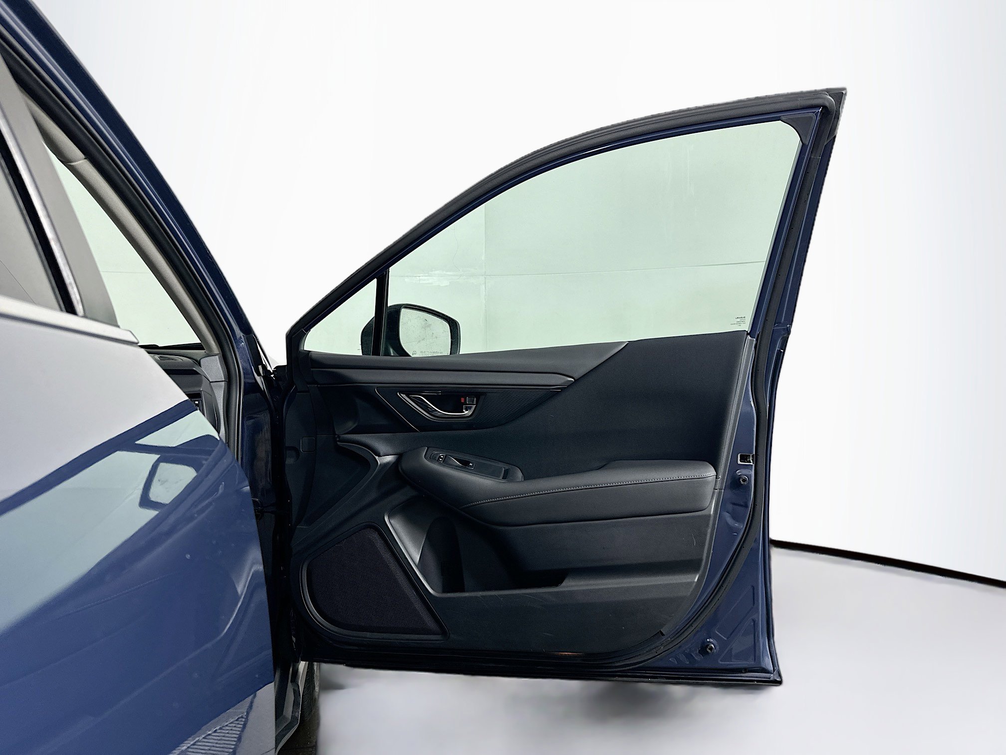 Used 2025 Subaru Outback Premium image 34