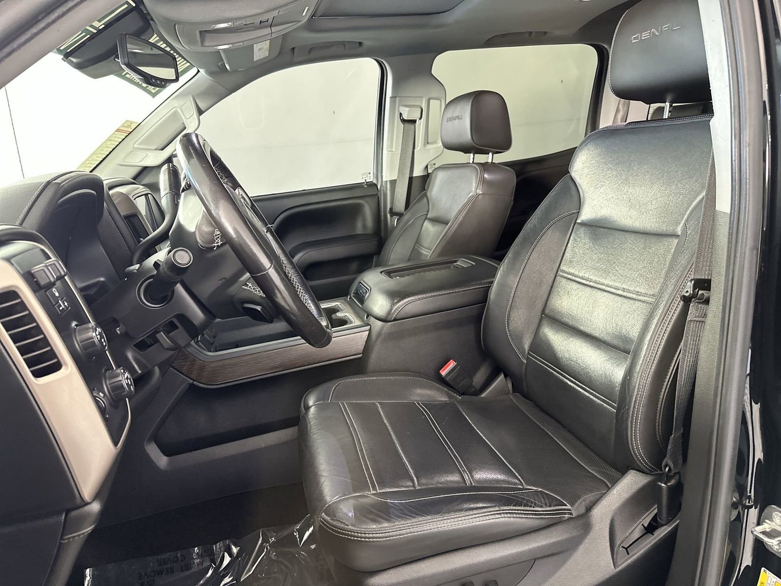 Used 2018 GMC Sierra 1500 Denali w/ Denali Ultimate Package AWD/4WD image 11