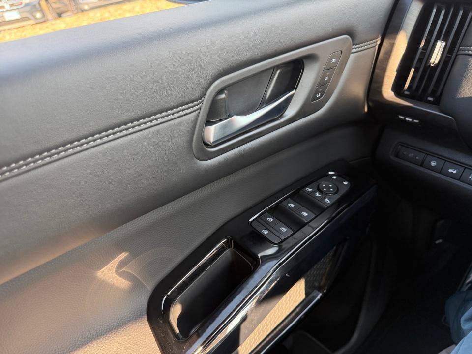 New 2026 Nissan Pathfinder Platinum w/ Cargo Package FWD image 36